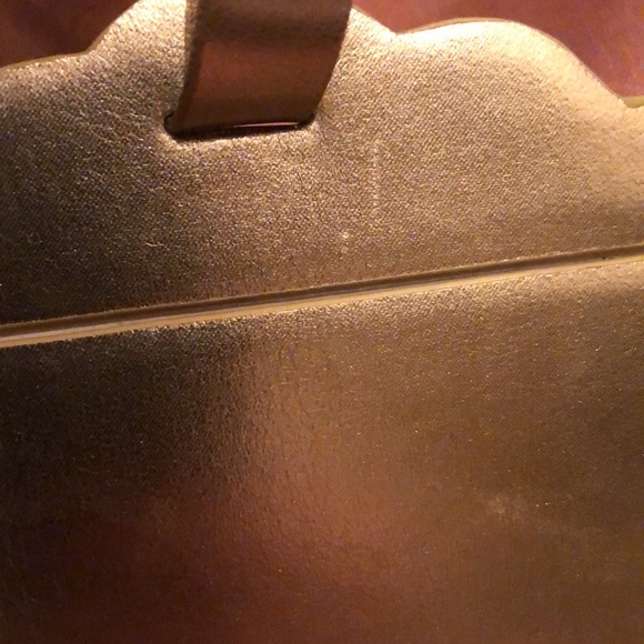 🦩Lilly Pulitzer shell shaped travel contact belt buckle + tag for your bag - Picture 5 of 9